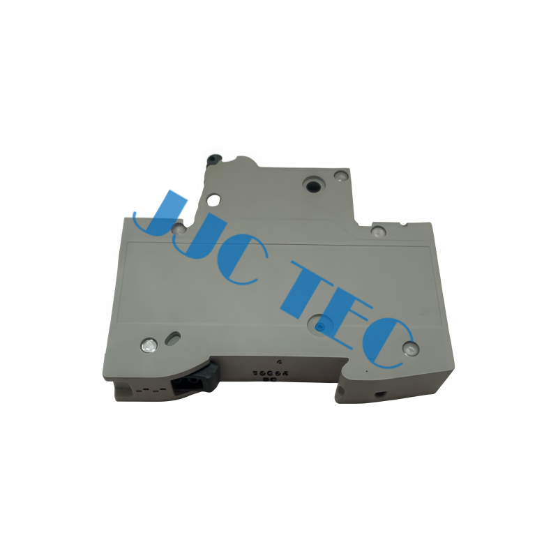 قاطع الدائرة الأوتوماتيكي 1P C 6A 6KALP MUD Equipments ، OEM REF NO: 5SY61067 ، يستخدم في معدات الطين LP