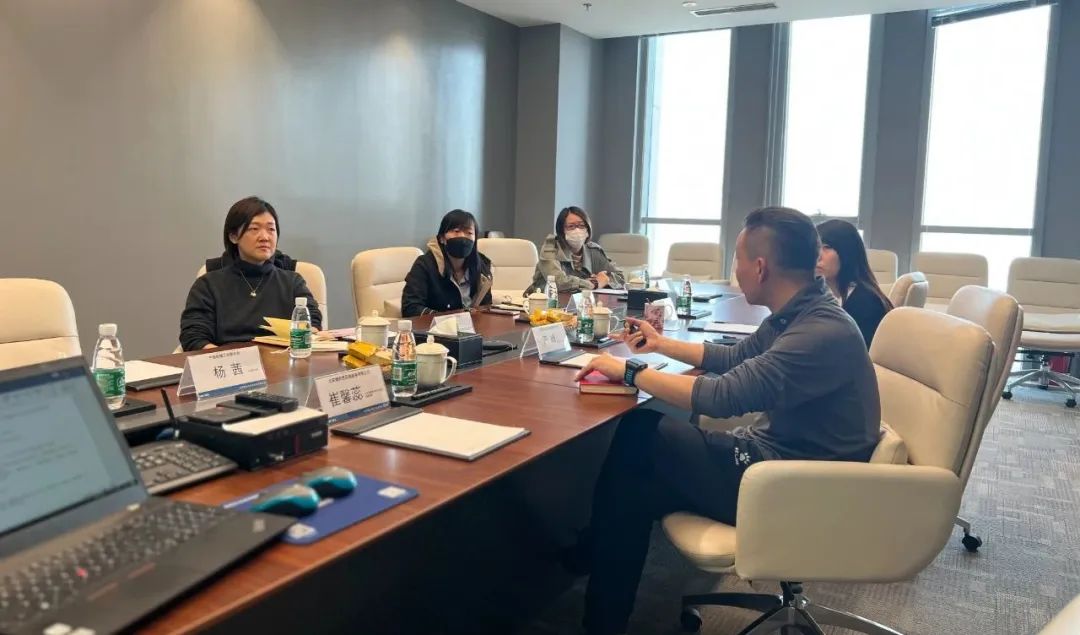  خشنة الحديد